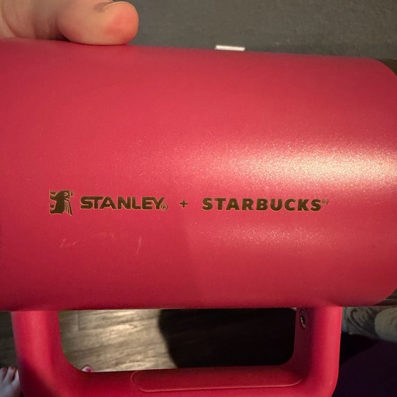 Starbucks X Stanley 2024 Holiday Berry Pink Glitter Tumbler - Picture 4 of 4